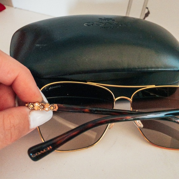 Coach HC7094 900574 Gold Aviator Brown Gradient 60mm Non  Coach aviator sunglasses